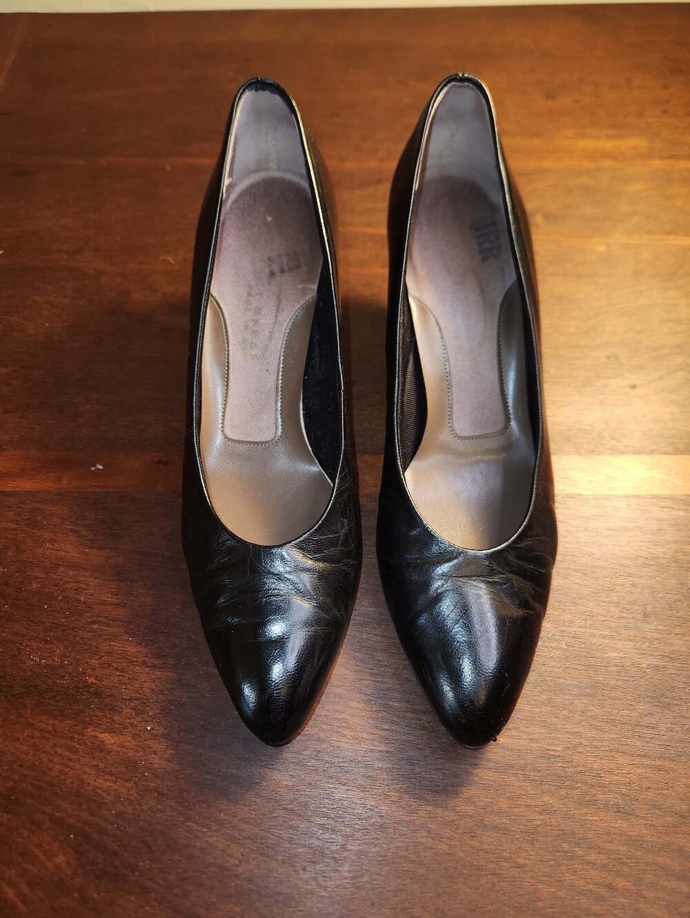 Vintage 80s Easy Spirit Classic Black Pointed-Toe Women’s Heels